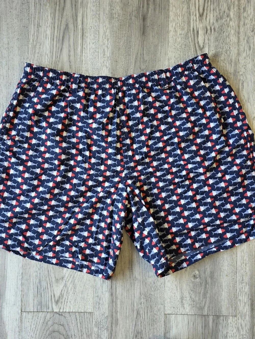 Columbia PFG Men’s XXL Fish Print Swim Shorts